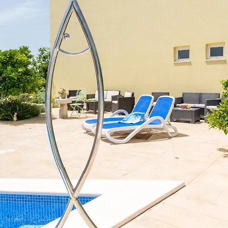 Apartman Petra 5 *