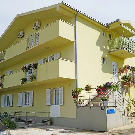 Petra 5 Lägenhet Trogir